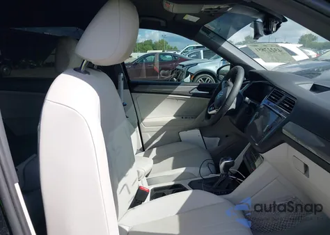 2022 Volkswagen Tiguan Se R-Line Black из США, поврежденный, VIN 3VVCB7AX5NM023016